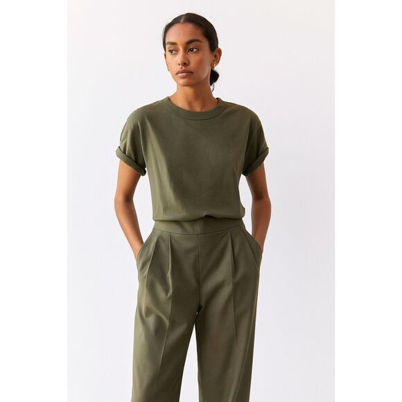 LOWRYS FARM Pleated Tapered Pants in Army Green M - Picture 1 of 16